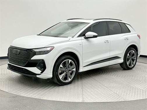 2024 Audi Q4 e-tron Premium Plus 50 quattro