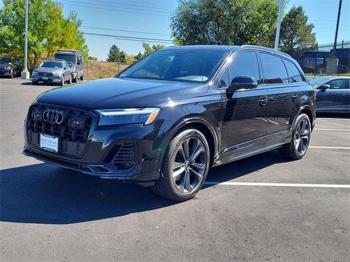 2025 Audi Q7 55 Premium Plus