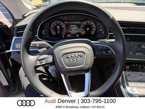 Daytona Gray Pearl Effect 2022 Audi Q8 55 Premium Plus