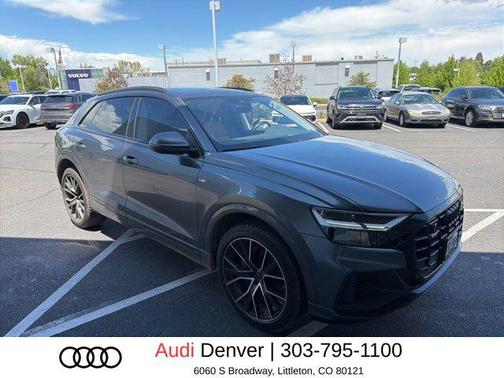 Daytona Gray Pearl Effect 2022 Audi Q8 55 Premium Plus