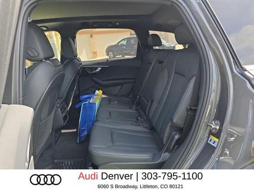 Samurai Gray Metallic 2025 Audi Q7 55 Premium Plus