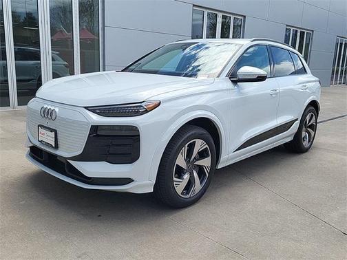 2025 Audi Q6 e-tron Premium Plus quattro