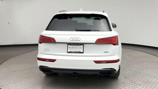 Ibis White 2023 Audi Q5 e 55 S line Prestige