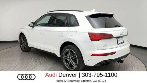 Ibis White 2023 Audi Q5 e 55 S line Prestige