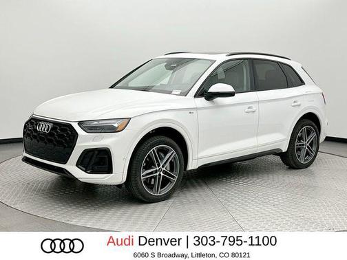 Ibis White 2023 Audi Q5 e 55 S line Prestige