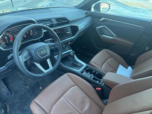 2024 Audi Q3 45 S line Premium Plus