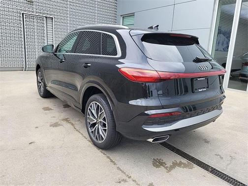 2025 Audi Q5 Premium Plus