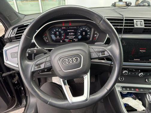 2023 Audi Q3 Premium 45 TFSI S line quattro Tiptronic