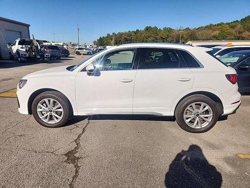 2024 Audi Q3 Premium 45 TFSI S line quattro Tiptronic