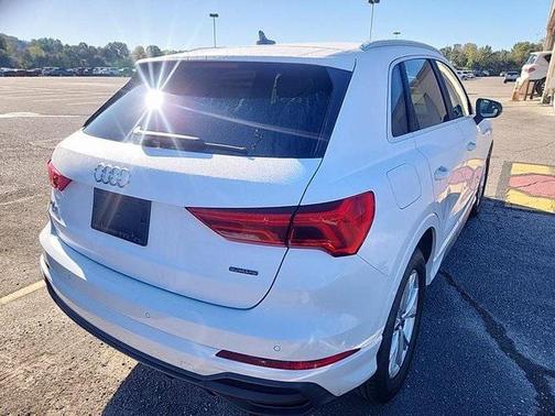 2024 Audi Q3 Premium 45 TFSI S line quattro Tiptronic