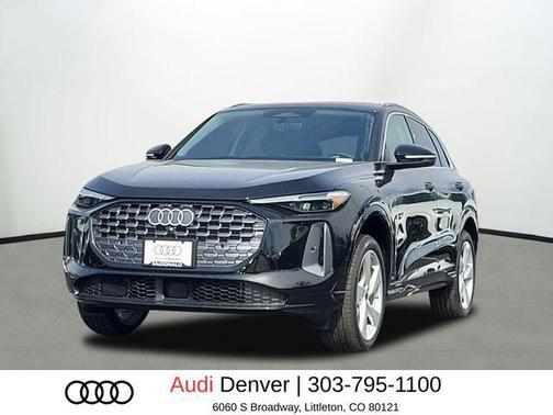 Mythos Black Metallic 2026 Audi Q5 Premium Plus TFSI quattro S tronic