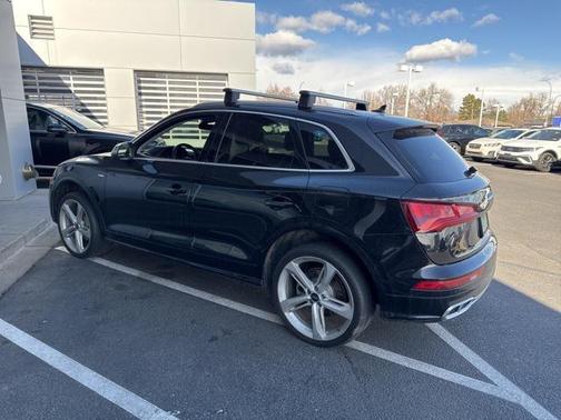 2020 Audi Q5 Premium Plus 55 TFSI e quattro S tronic