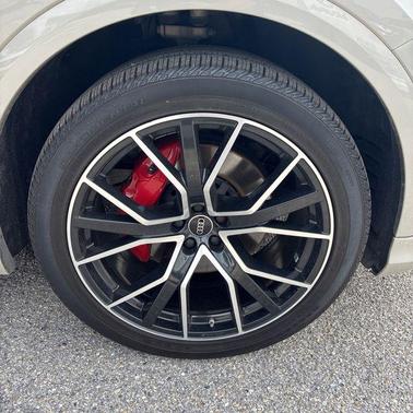 2023 Audi Q8 55 Premium Plus