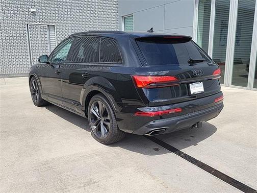 2025 Audi Q7 55 Premium Plus
