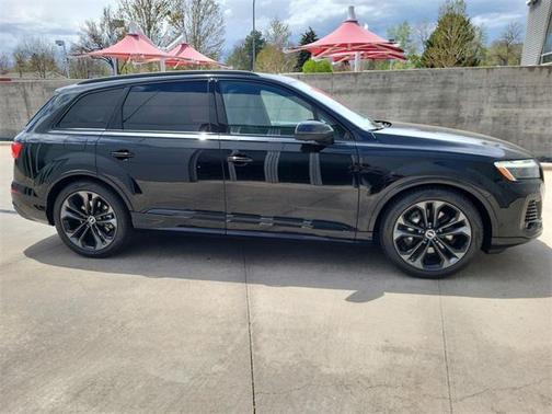 2025 Audi Q7 55 Premium Plus