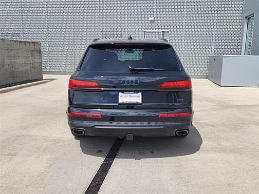 2025 Audi Q7 55 Premium Plus