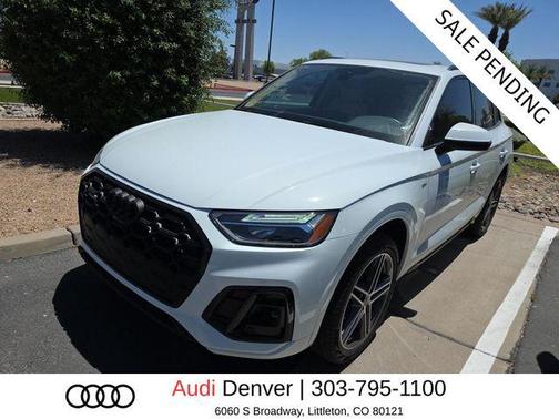 Glacier White Metallic 2023 Audi Q5 e 55 S line Premium Plus