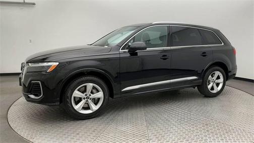 2025 Audi Q7 55 Premium