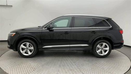 2025 Audi Q7 55 Premium