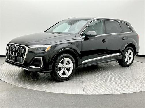 2025 Audi Q7 55 Premium