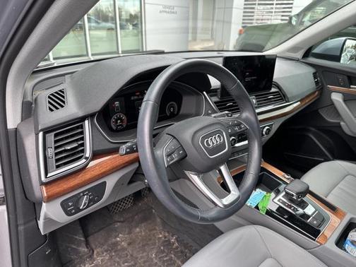 2022 Audi Q5 45 S line Premium Plus