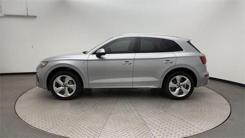 2022 Audi Q5 45 S line Premium Plus