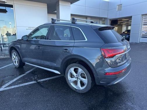 2021 Audi Q5 45 Premium Plus