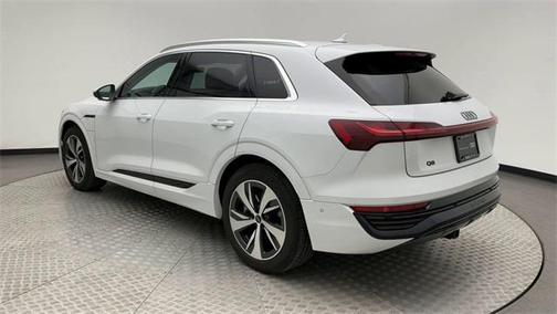2024 Audi Q8 e-tron Premium Plus