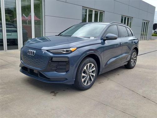 2025 Audi Q6 e-tron Premium quattro