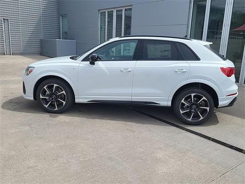 2025 Audi Q3 45 S line Premium Plus