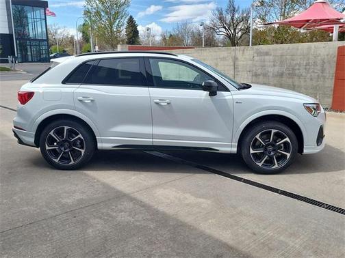 2025 Audi Q3 45 S line Premium Plus