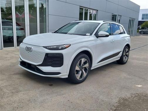 2025 Audi Q6 e-tron Premium Plus quattro