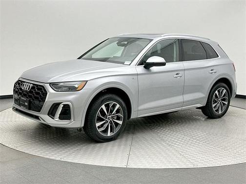2023 Audi Q5 45 S line Premium Plus