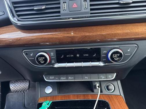 2023 Audi Q5 45 S line Premium Plus