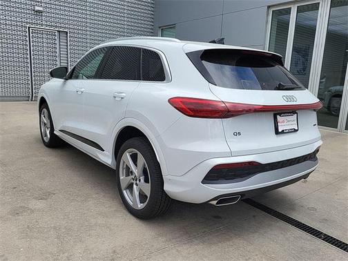 2025 Audi Q5 Premium Plus