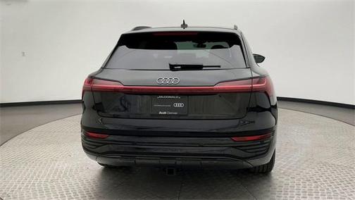 2024 Audi Q8 e-tron Premium