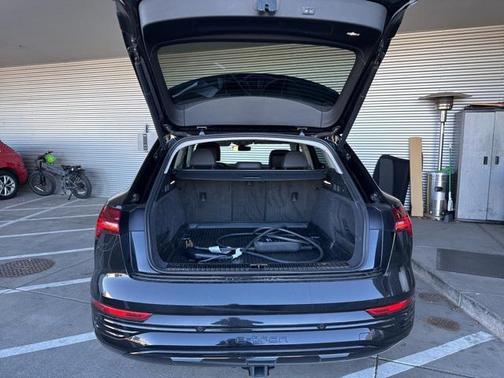 2024 Audi Q8 e-tron Premium