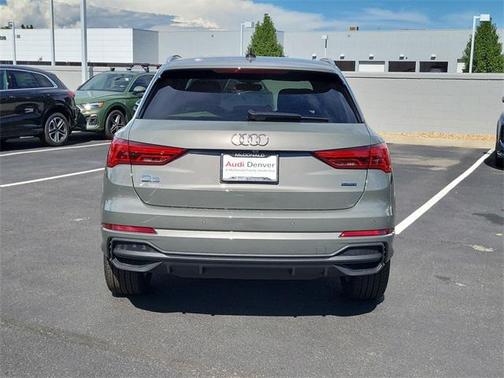 2025 Audi Q3 Premium 45 TFSI S line quattro Tiptronic