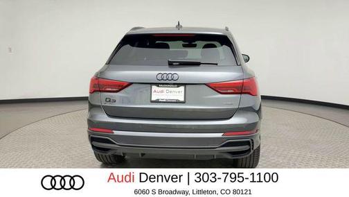Daytona Gray Pearl Effect 2025 Audi Q3 45 S line Premium Plus