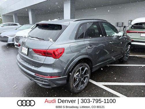 Daytona Gray Pearl Effect 2025 Audi Q3 45 S line Premium Plus