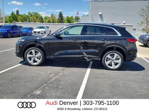 Mythos Black Metallic 2026 Audi Q5 Premium Plus TFSI quattro S tronic