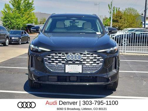 Mythos Black Metallic 2026 Audi Q5 Premium Plus TFSI quattro S tronic