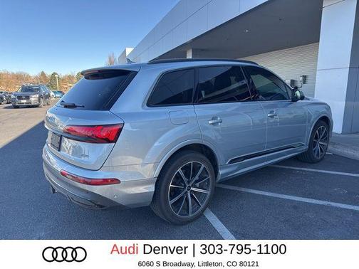 Satellite Silver Metallic 2023 Audi Q7 55 Prestige