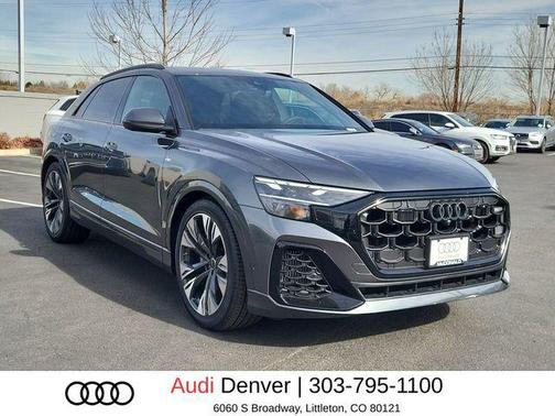 Daytona Gray Pearl Effect 2026 Audi Q8 55 Premium Plus
