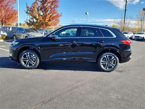 2025 Audi Q5 Premium Plus