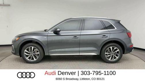 Daytona Gray Pearl Effect 2023 Audi Q5 45 S line Prestige