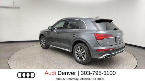 Daytona Gray Pearl Effect 2023 Audi Q5 45 S line Prestige