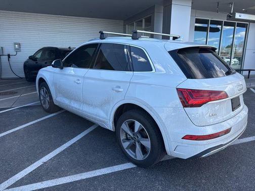 2023 Audi Q5 40 Premium Plus