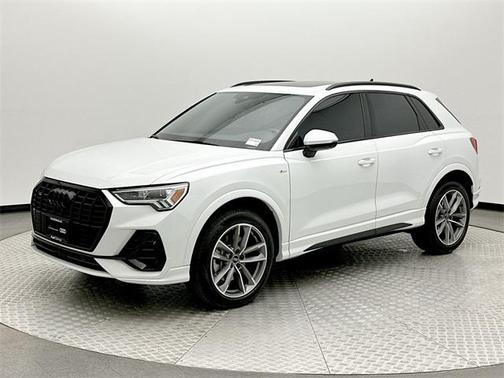 2023 Audi Q3 45 S line Premium Plus