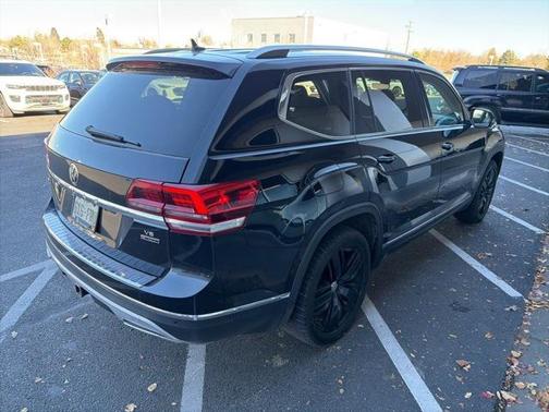 2019 Volkswagen Atlas 3.6L SEL Premium